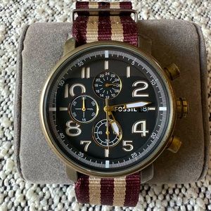 Men’s Fossil chronograph watch with interchangeable nylon strap - DE5008